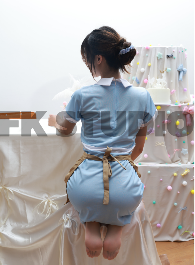 第213期-红红- 蛋糕小姐姐[330张图片+27分钟视频]-已完结