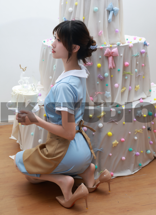 第213期-红红- 蛋糕小姐姐[330张图片+27分钟视频]-已完结