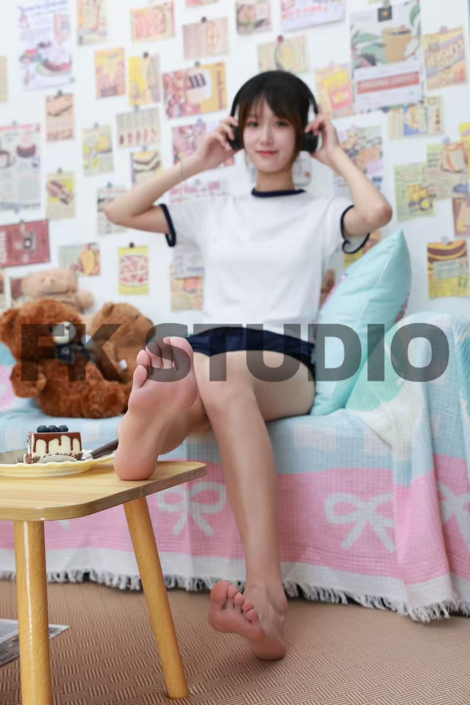 第215期-红红- 日系体操服[337张图片+54分钟视频]-已完结