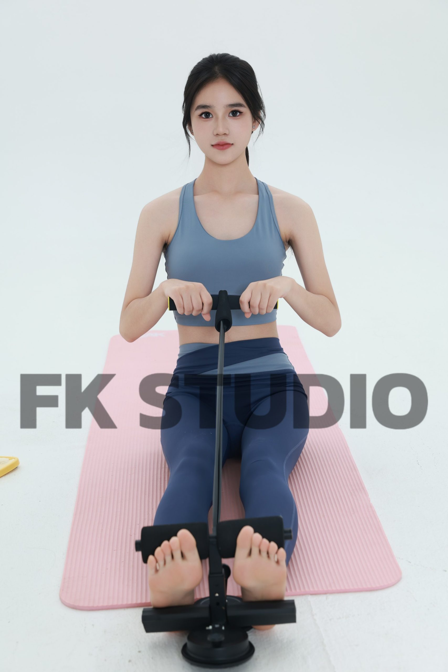 第225期-乔乔-瑜伽锻炼日-[265张图片+69分钟视频]-已完结