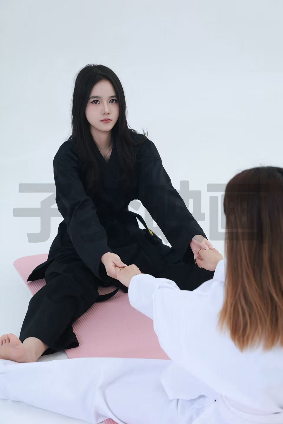 第277期-乔乔&飞飞-黑白双煞！-[406张图片+68分钟视频]-已完结