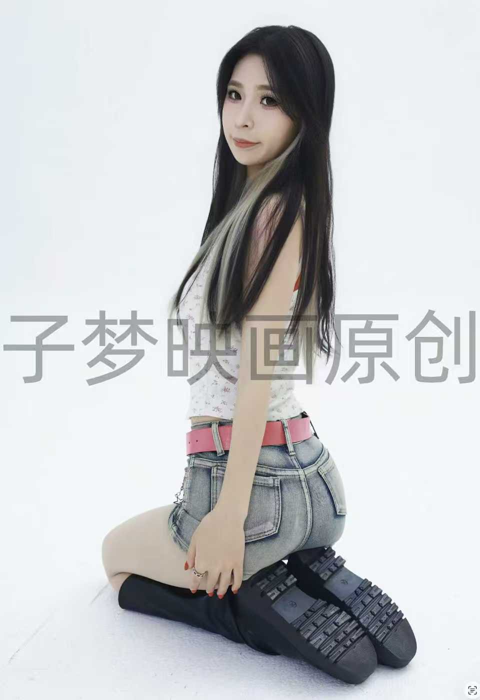 第317期-婉婉-闷汗的长靴[302张图片+32分钟视频]-已完结